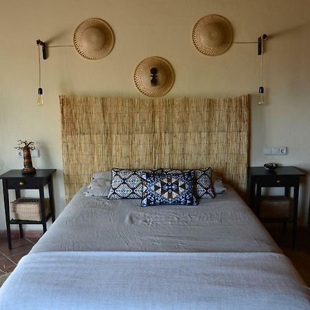 The African House Bed & Breakfast Толокс Екстериор снимка